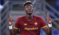 罗马前锋因红牌停赛，将缺席下一场比赛的简单介绍