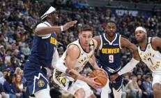 篮网队在客场遭遇步行者的强大反扑