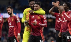 曼联遗憾输球，亚冠出线形势严峻