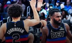 灰熊客场击败猛龙，结束连败