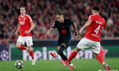 那不勒斯客场大胜卡利亚里，继续追赶拉齐奥的简单介绍