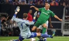 沙尔克挑战不莱梅的不败记录