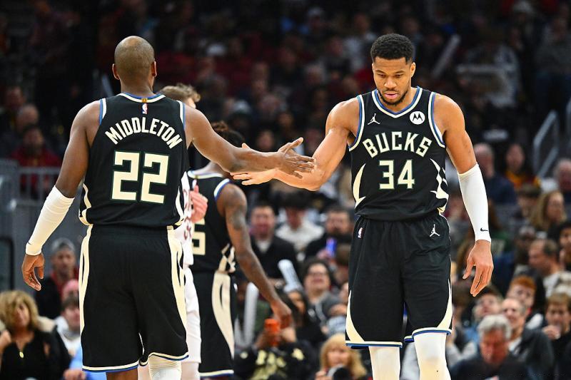 雄鹿战胜骑士,骑士遭受失利 雄鹿战胜骑士,骑士遭受失利