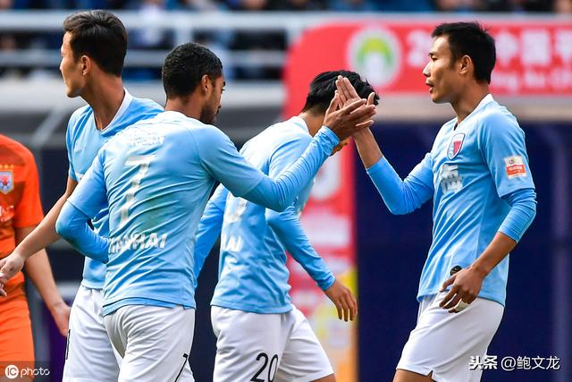 青岛黄海完败辽足，主场慘遭四球惨敗的简单介绍