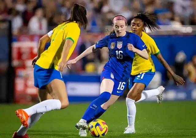 关于女子足球世界杯冠军之争正酣的信息