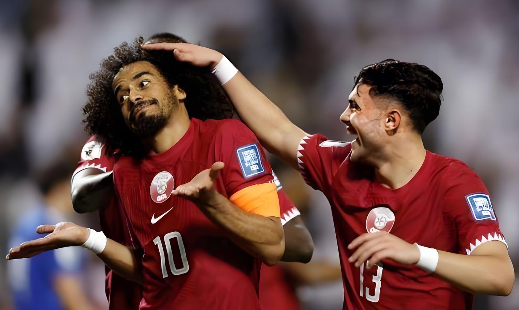 包含卡塔尔球队在赛场上一路颠簸，终获胜利的词条