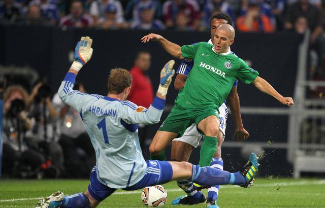 沙尔克挑战不莱梅的不败记录