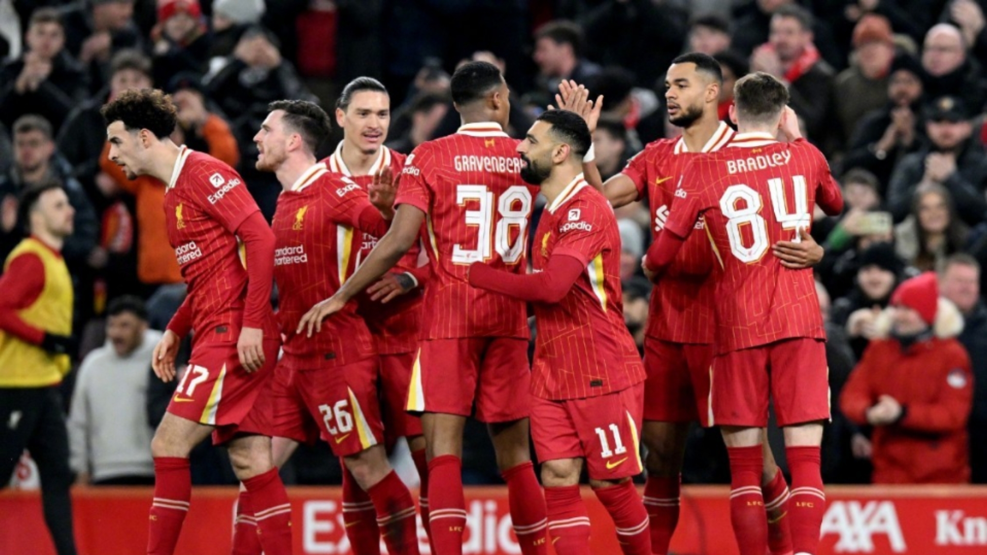 热刺客场大胜,晋级赛事四强 热刺客场大胜,晋级赛事四强