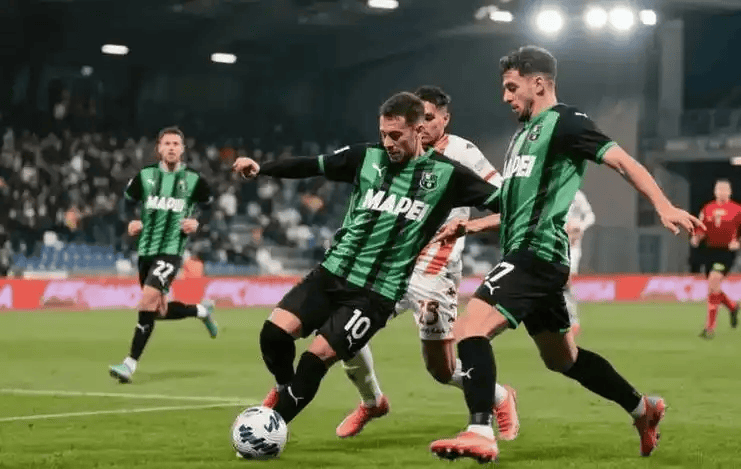 关于博洛尼亚遭遇连败，保级形势严峻的信息